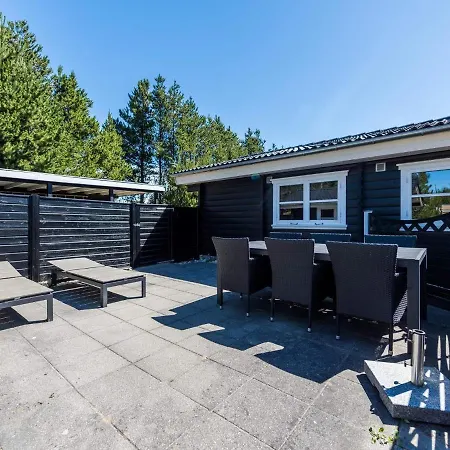 Holiday home Holiday C